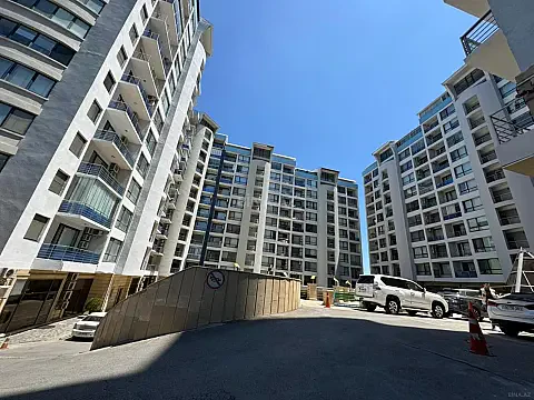 Satılır 7 otaqlı mənzil 260 m² — Bakı 7 otaq 260.00 m²