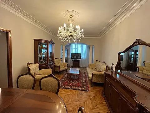 Kirayə verilir 3 otaqlı mənzil 85 m² — Bakı 3 otaq 85.00 m²