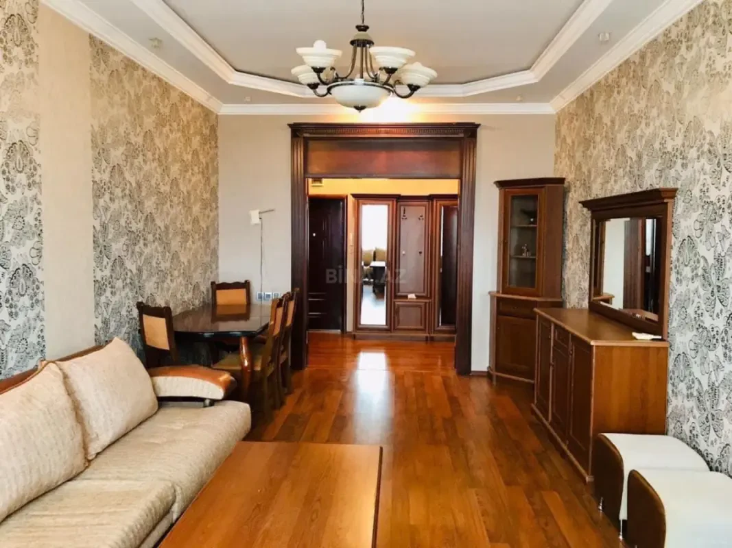 Kirayə verilir 3 otaqlı mənzil 85 m²