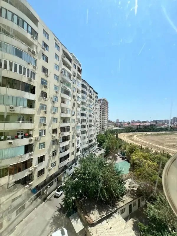 Kirayə verilir 2 otaqlı mənzil 95 m²