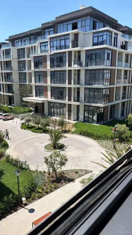 Kirayə verilir 2 otaqlı mənzil 90 m²