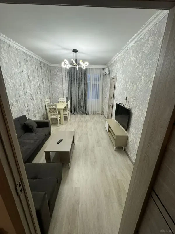 Kirayə verilir 2 otaqlı mənzil 55 m²