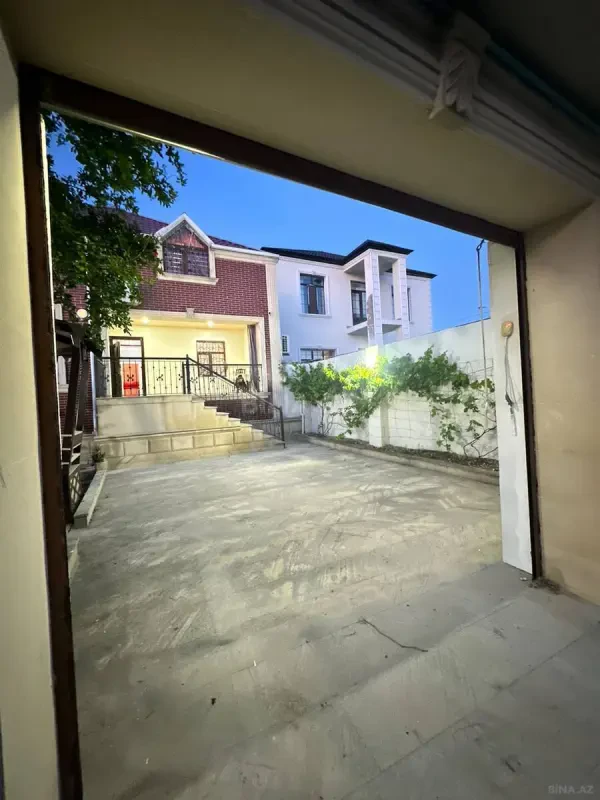 Satılır 5 otaqlı həyət evi 150 m²