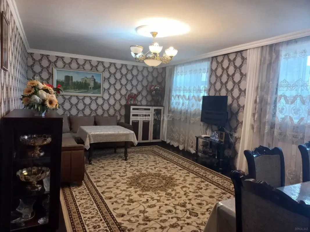 Satılır 5 otaqlı həyət evi 160 m²