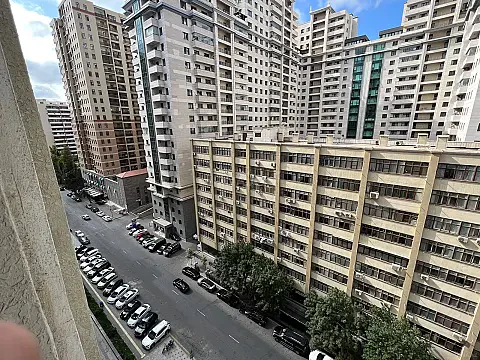 Kirayə verilir 2 otaqlı mənzil 90 m² — Bakı 2 otaq 90.00 m²