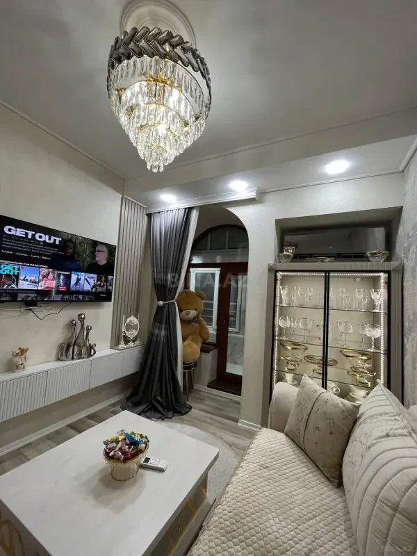 Satılır 2 otaqlı mənzil 48 m²