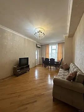 Kirayə verilir 3 otaqlı mənzil 80 m² — Bakı, İnşaatçılar 3 otaq 80.00 m²