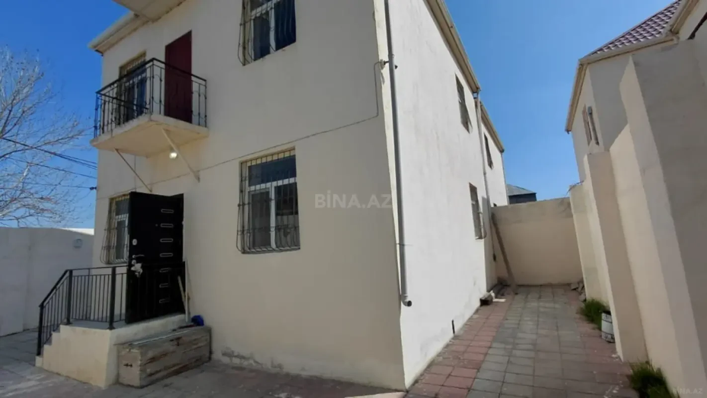 Satılır 4 otaqlı həyət evi 120 m²