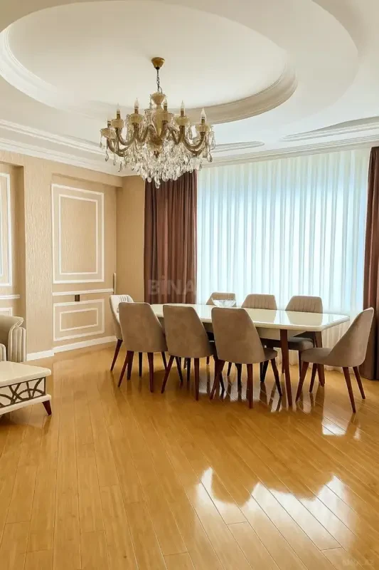 Kirayə verilir 3 otaqlı mənzil 125 m²