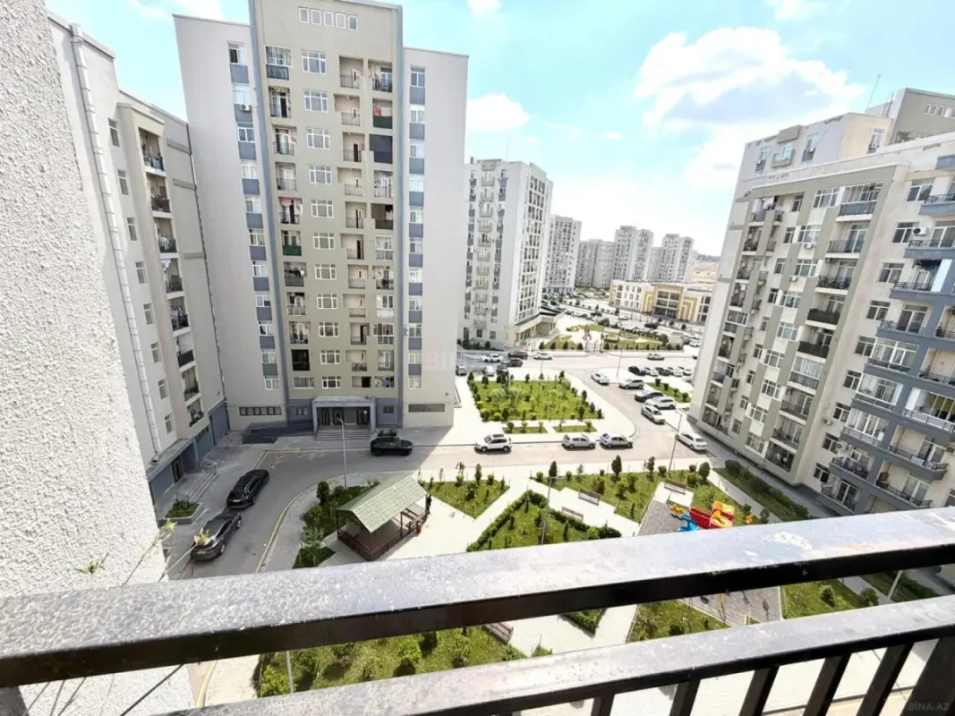 Satılır 2 otaqlı mənzil 68 m²