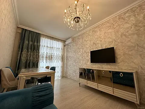 Kirayə verilir 2 otaqlı mənzil 75 m² — Bakı 2 otaq 75.00 m²