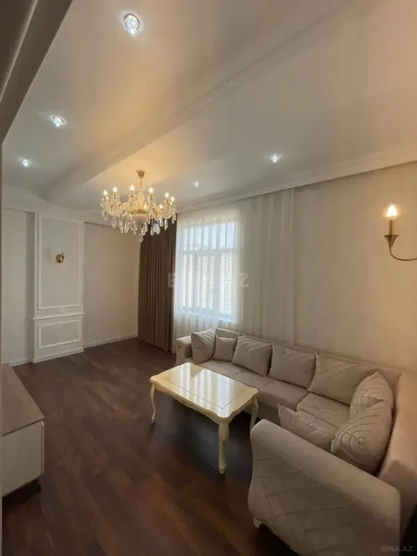 Kirayə verilir 2 otaqlı mənzil 80 m²