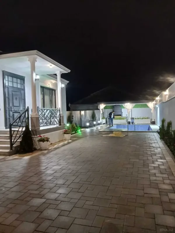Satılır 4 otaqlı həyət evi 160 m²