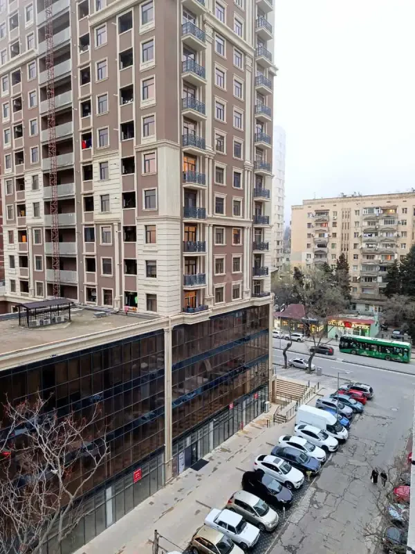 Kirayə verilir 2 otaqlı mənzil 75 m²