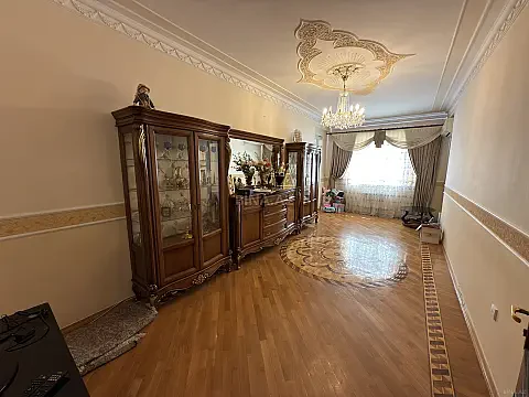 Satılır 3 otaqlı mənzil 115 m² — Bakı 3 otaq 115.00 m²