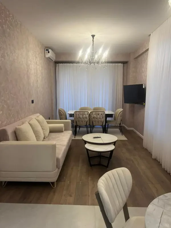 Kirayə verilir 3 otaqlı mənzil 110 m²