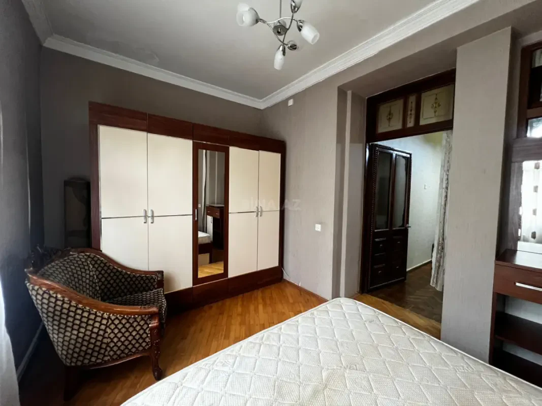 Kirayə verilir 4 otaqlı mənzil 80 m²
