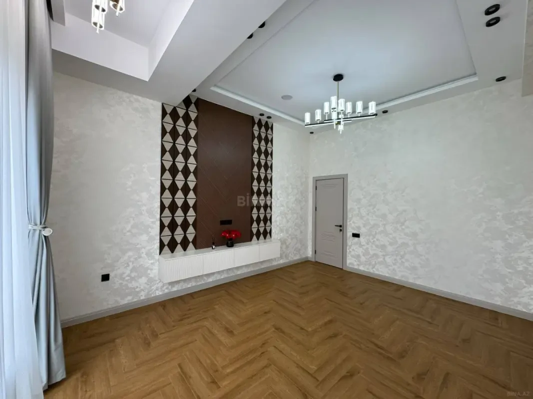 Satılır 2 otaqlı mənzil 68 m²