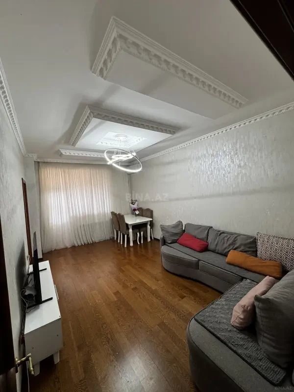Satılır 2 otaqlı mənzil 68 m²