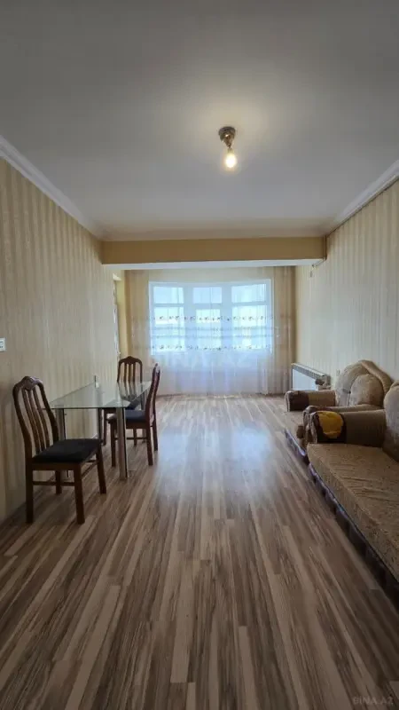 Satılır 2 otaqlı mənzil 70 m²