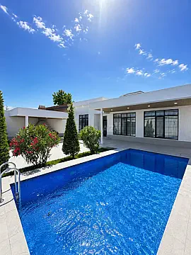 Satılır 4 otaqlı həyət evi 160 m² — Bakı, Şüvəlan 4 otaq 160.00 m²