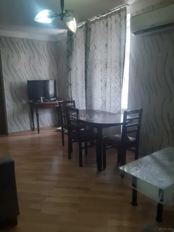 Kirayə verilir 2 otaqlı mənzil 55 m²