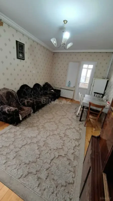 Kirayə verilir 2 otaqlı mənzil 45 m²