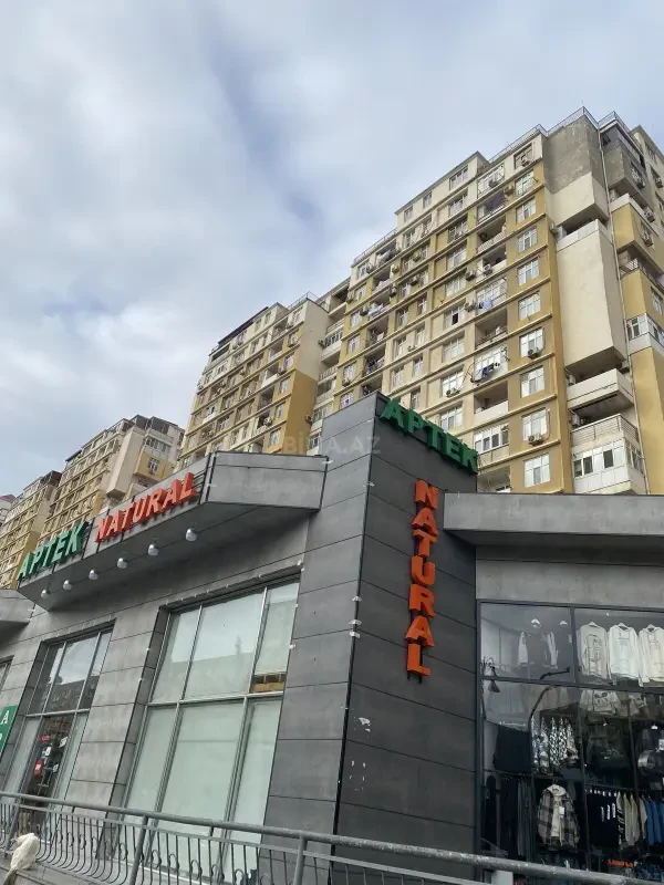Kirayə verilir 3 otaqlı mənzil 113 m²