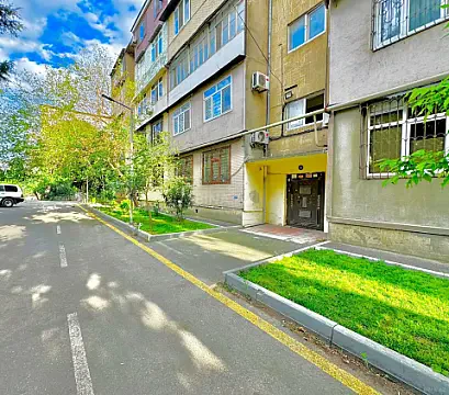 Satılır 4 otaqlı mənzil 120 m² — Bakı 4 otaq 120.00 m²