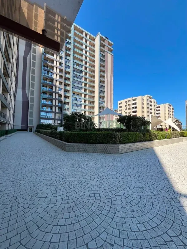 Satılır 3 otaqlı mənzil 166 m²