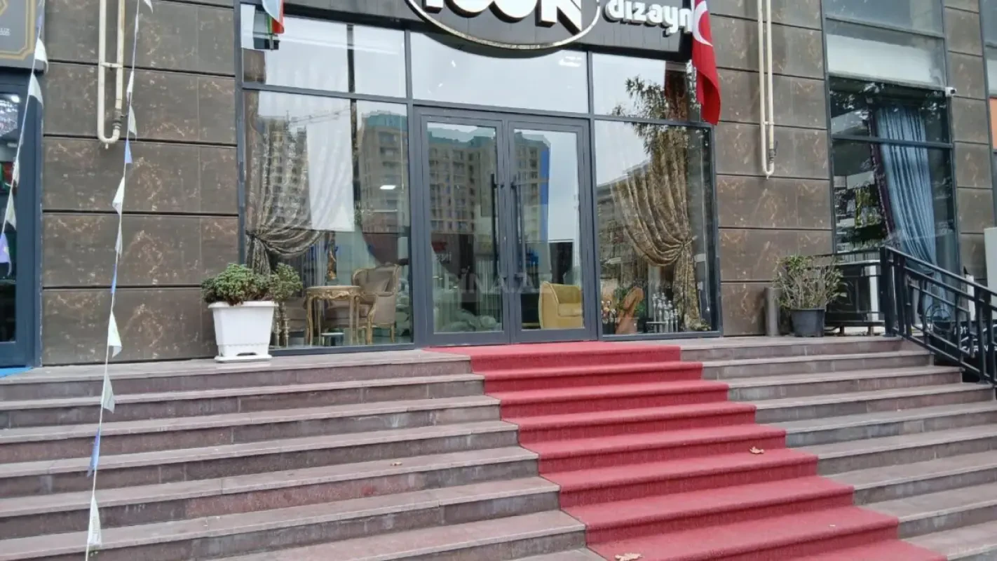Kirayə verilir obyekt 172 m²