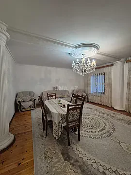 Satılır 4 otaqlı mənzil 130 m² — Bakı, İnşaatçılar 4 otaq 130.00 m²