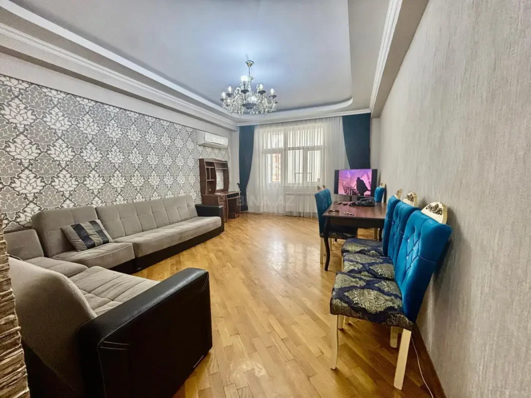 Kirayə verilir 3 otaqlı mənzil 100 m²