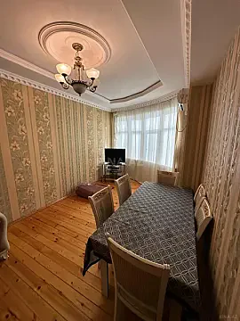 Kirayə verilir 3 otaqlı mənzil 100 m² — Bakı, İnşaatçılar 3 otaq 100.00 m²