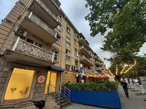 Kirayə verilir obyekt 80 m² — Bakı, Nəsimi 80.00 m²