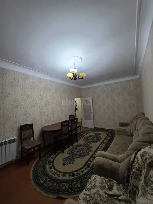 Kirayə verilir 2 otaqlı mənzil 66 m²
