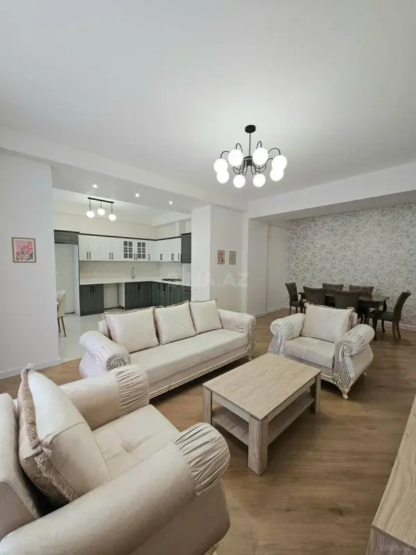 Satılır 3 otaqlı mənzil 125 m²