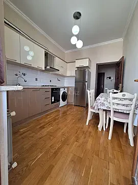 Kirayə verilir 2 otaqlı mənzil 70 m² — Bakı 2 otaq 70.00 m²