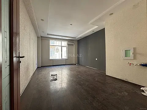 Satılır 4 otaqlı mənzil 140 m² — Bakı, Nizami 4 otaq 140.00 m²