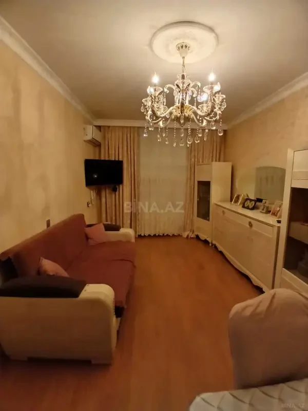 Satılır 2 otaqlı mənzil 65 m²