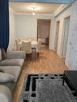 Satılır 2 otaqlı mənzil 73 m² — Bakı, İnşaatçılar 2 otaq 73.00 m²
