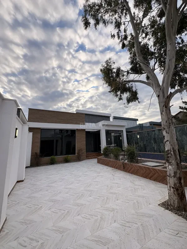 Satılır 4 otaqlı həyət evi 150 m²