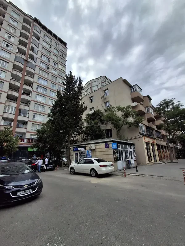 Kirayə verilir 2 otaqlı mənzil 52 m²