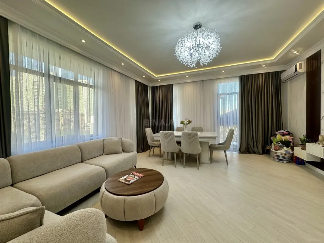 Kirayə verilir 3 otaqlı mənzil 120 m²