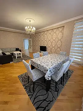 Kirayə verilir 3 otaqlı mənzil 140 m² — Bakı, Nərimanov 3 otaq 140.00 m²