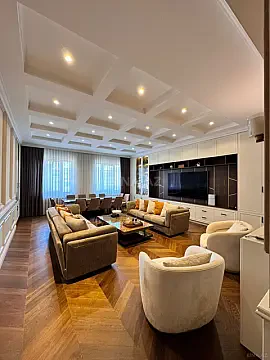 Satılır 7 otaqlı mənzil 285 m² — Bakı 7 otaq 285.00 m²