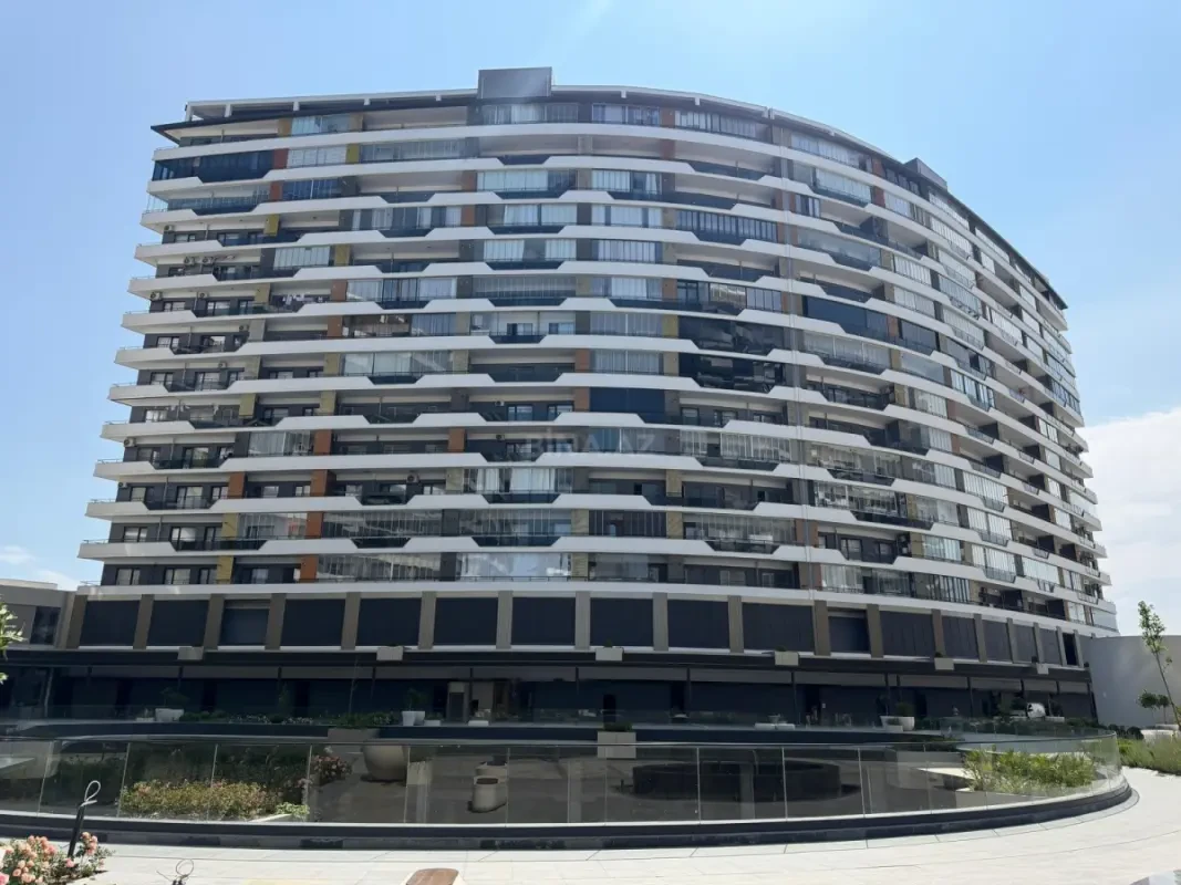 Satılır 2 otaqlı mənzil 80.5 m²