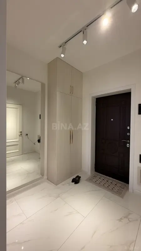 Kirayə verilir 2 otaqlı mənzil 61 m²