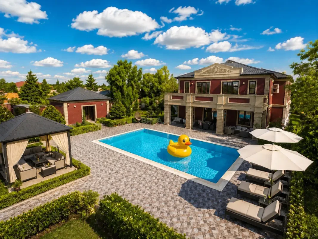 Kirayə verilir 8 otaqlı həyət evi 400 m²
