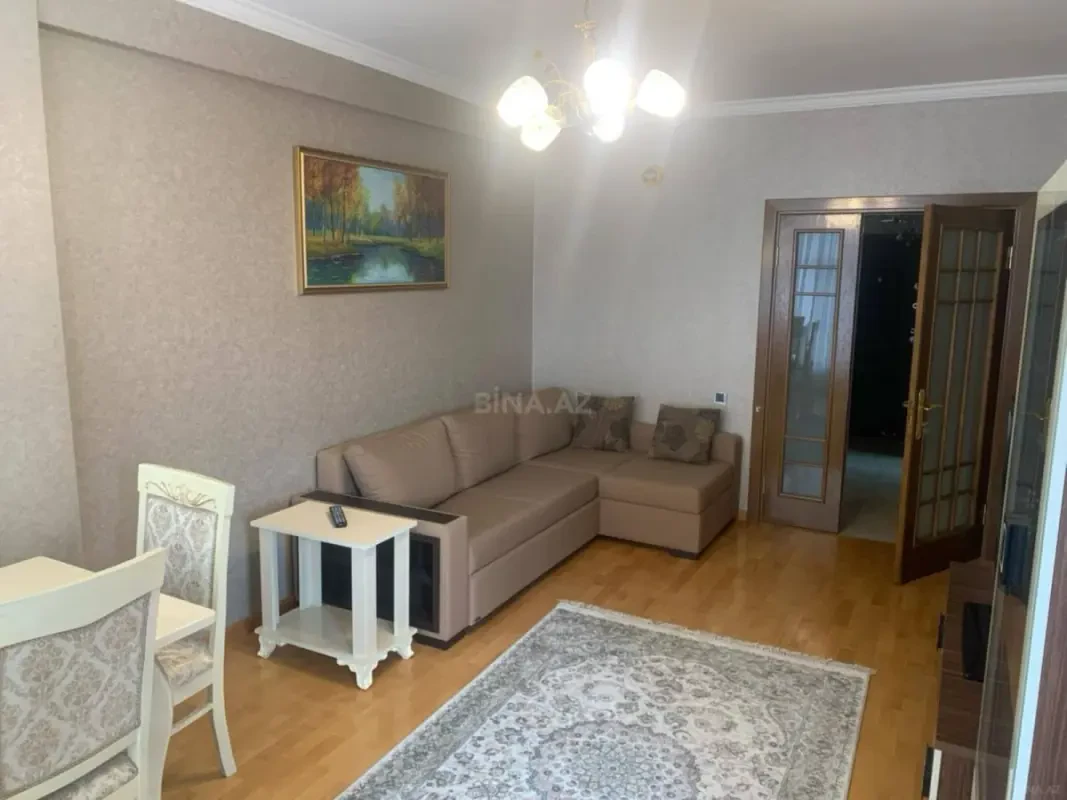 Kirayə verilir 2 otaqlı mənzil 65 m²